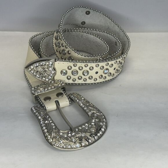 Unbranded Accessories - Elegant Silver and Cream Studded Belt